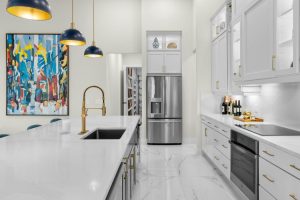 Cottage-Inspired Kitchen in Surrey Downs Bellevue WA